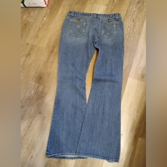 Aeropostale Jeans Women Size 9/10 Regular Stretch Flare Leg Medium Wash - Picture 2 of 8